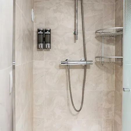 My Home, Gf, Air Cond, 2 Showers, 2 Wc * Parigi