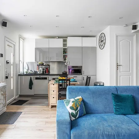 My Home, Gf, Air Cond, 2 Showers, 2 Wc